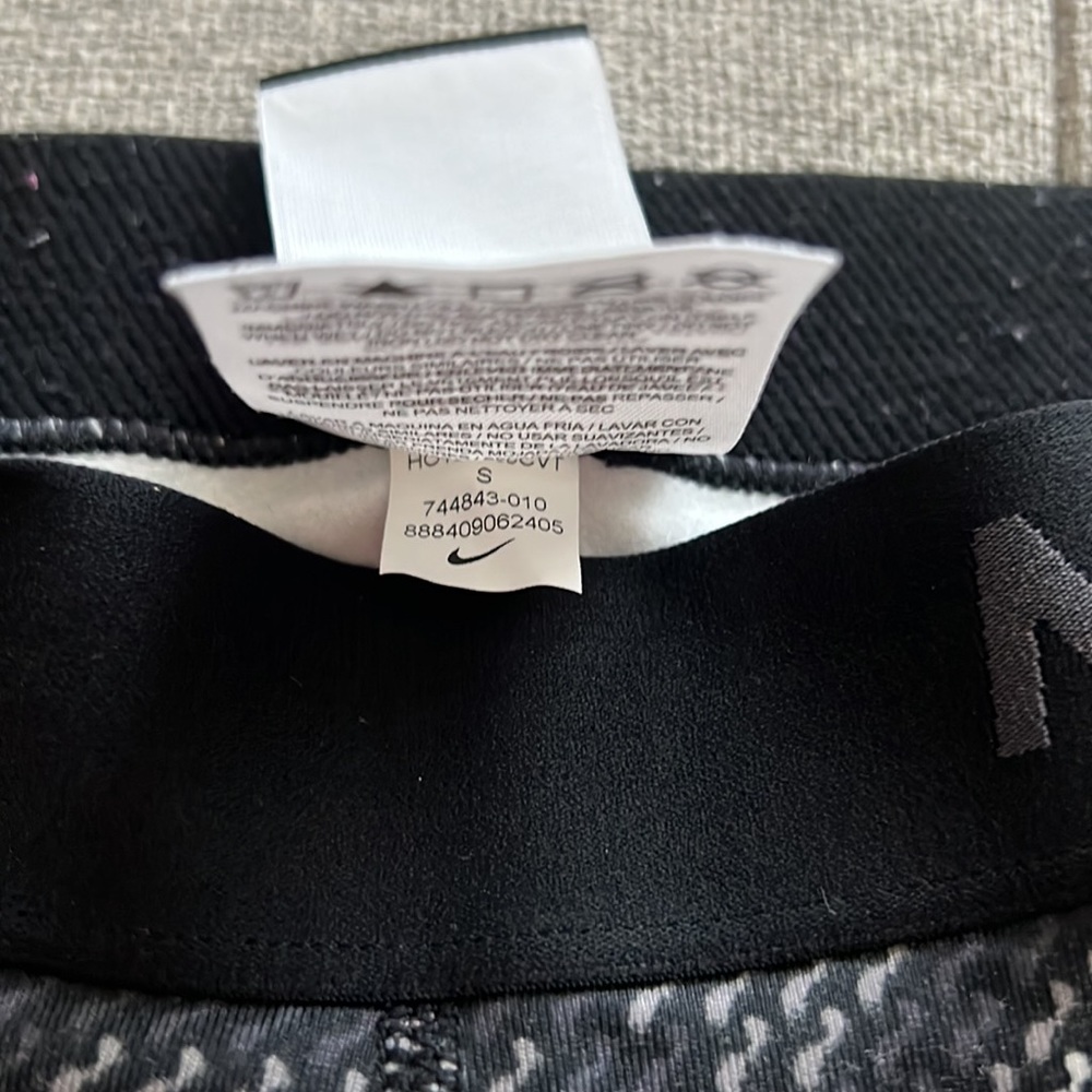 Nike Pro Leggings - image 3